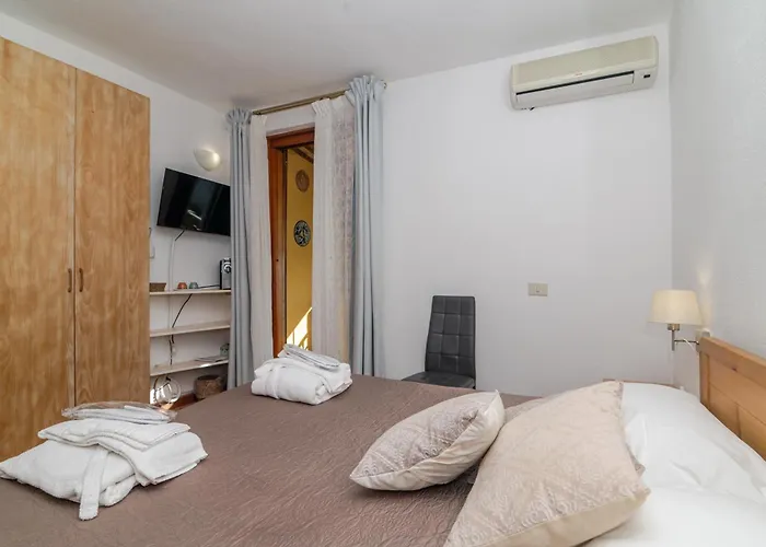 Chicca Di Francesca- Santa Teresa Konukevi