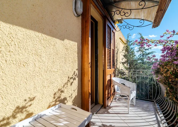 Konukevi Chicca Di Francesca- Santa Teresa 3*